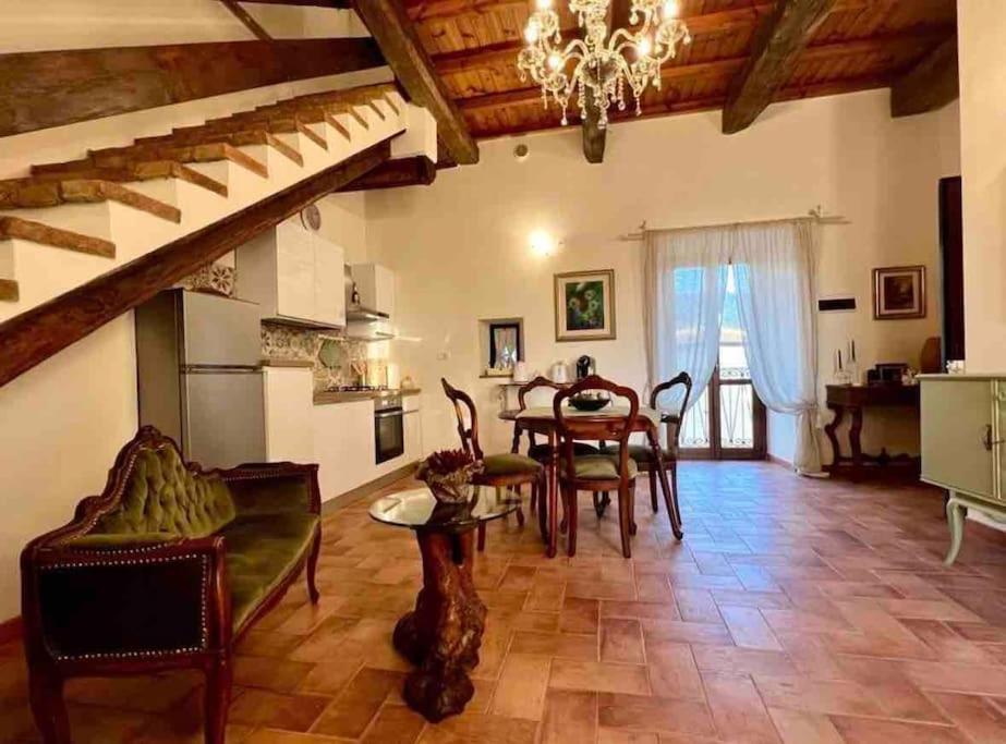 La Casina Di Nada Apartment Massa Martana Exterior foto
